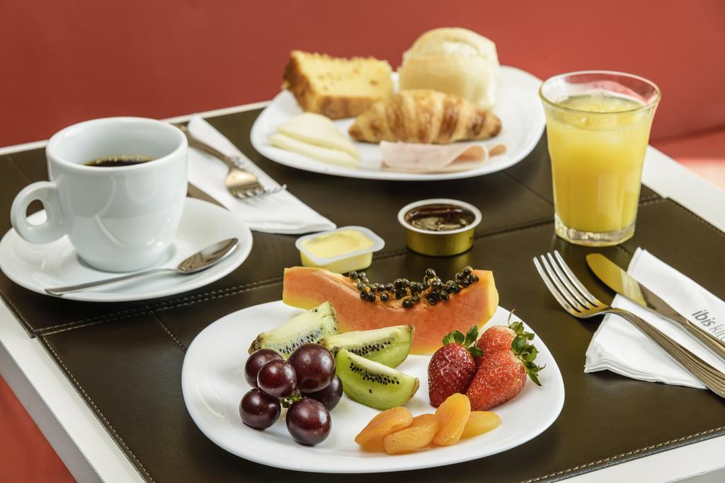 Ibis Styles Dinan Centre Ville Экстерьер фото